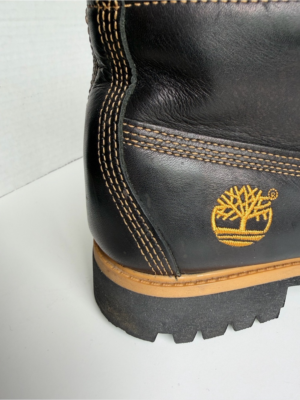 Mens Timberland Premium 6” Black Boots Sz 8 Smooth Leather Tan Stitching Work - Picture 10 of 15